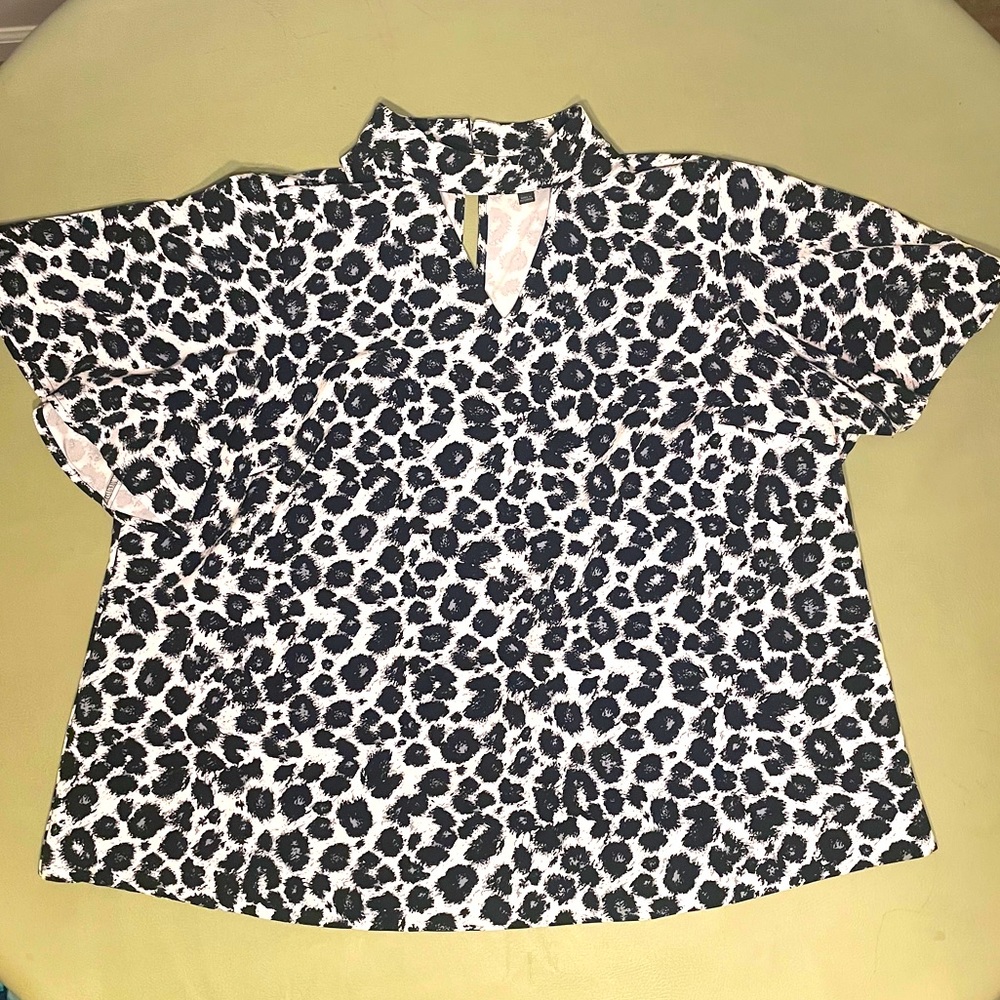 Lane Bryant Snow Leopard Keyhole Blouse
